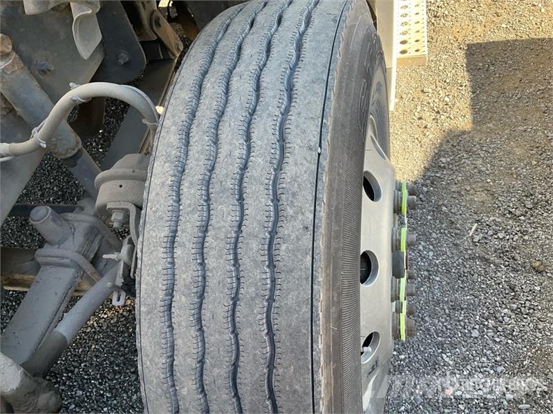 Freightliner Cascadia 125 وحدات الجر