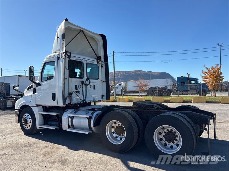 Freightliner Cascadia 126 Sattelzugmaschinen