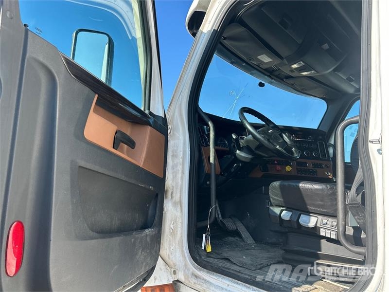 Freightliner Cascadia 126 Tegljači