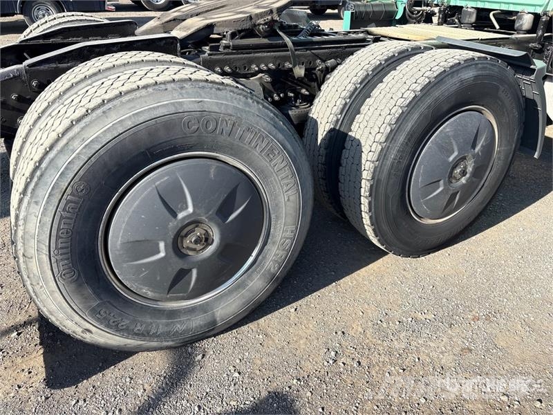 Freightliner Cascadia 126 T/A Sleeper Truck Tractor Sattelzugmaschinen