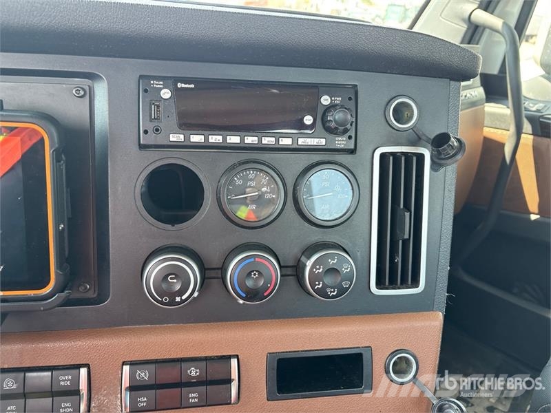 Freightliner Cascadia 126 Tractores (camiões)