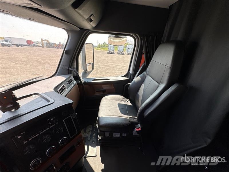 Freightliner Cascadia 126 Naudoti vilkikai