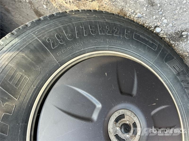 Freightliner Cascadia 126 وحدات الجر