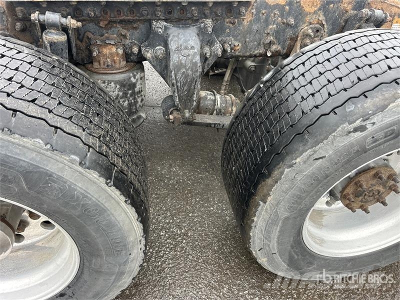 Freightliner Cascadia 116 Trekkers
