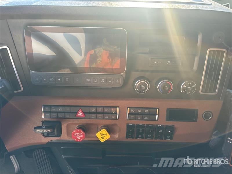 Freightliner Cascadia 126 Cabezas tractoras
