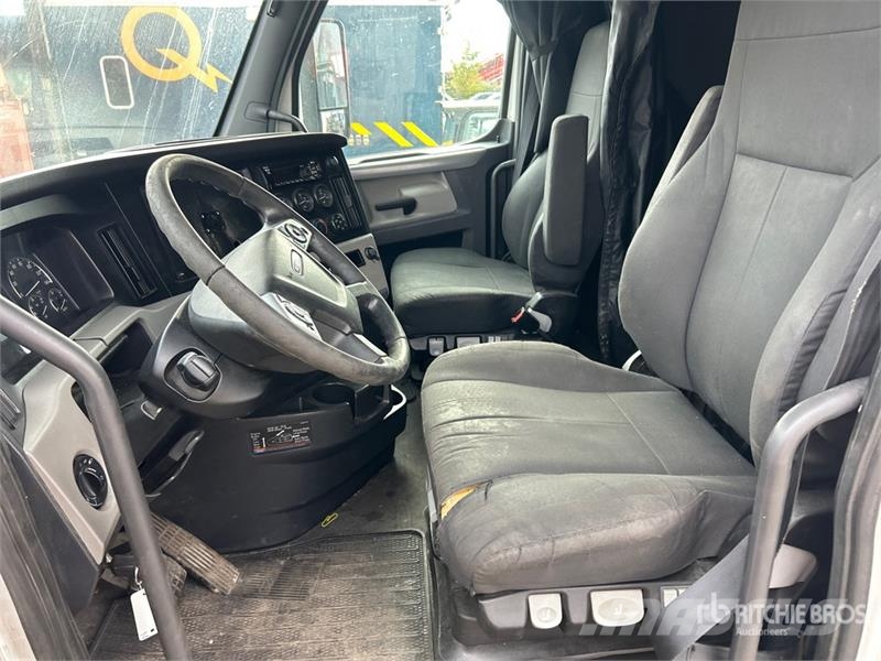 Freightliner Cascadia 116 Тягачі
