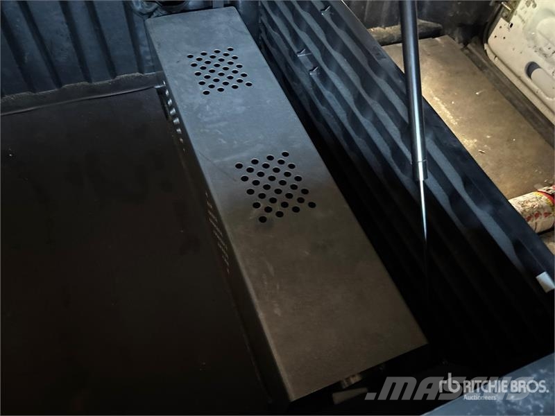Freightliner Cascadia 126 6x4 T/A Sleeper Truck Tractor Тягачі