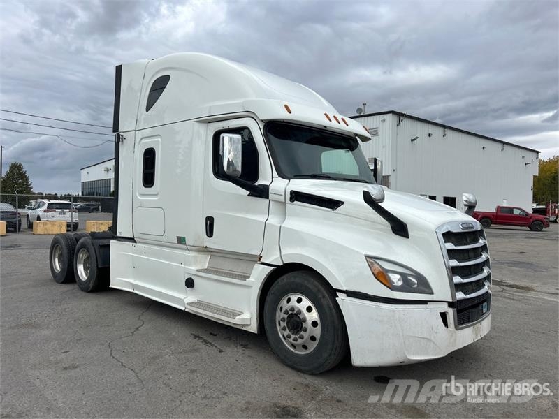 Freightliner Cascadia 126 6x4 T/A Sleeper Truck Tractor Motrici e Trattori Stradali