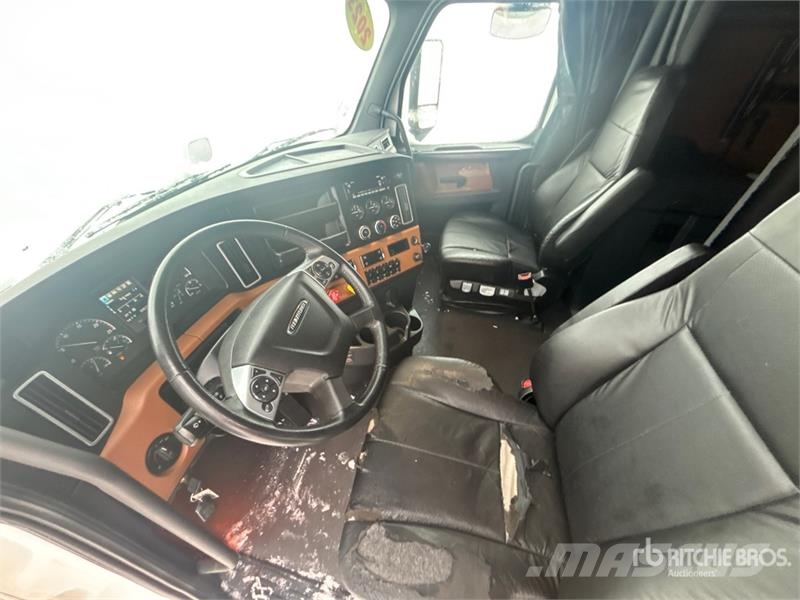 Freightliner Cascadia 126 Sattelzugmaschinen