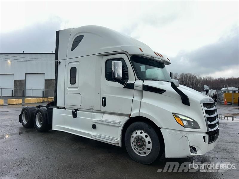 Freightliner Cascadia 116 Truck Tractor Units