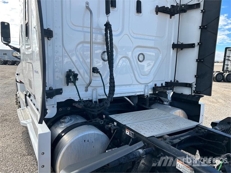 Freightliner Cascadia 126 Cavalos mecânicos