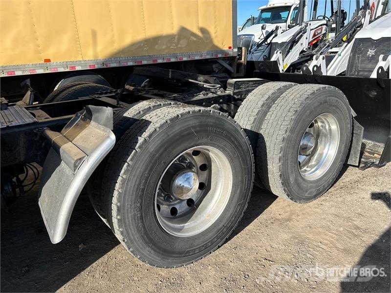 Freightliner Cascadia 125 6x4 T/A Sleeper Truck Tractor Седельные тягачи