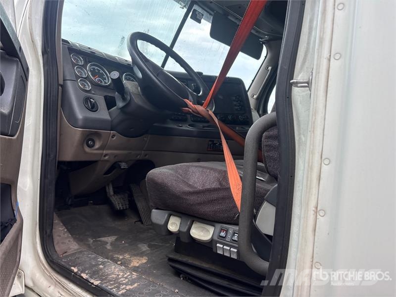 Freightliner Cascadia 125 曳引機組件