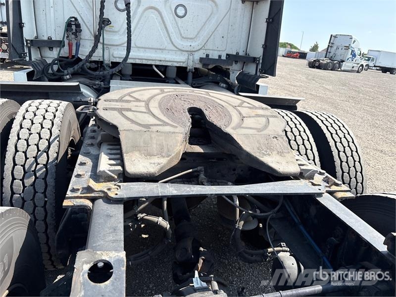 Freightliner Cascadia 126 Naudoti vilkikai