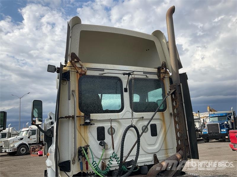 Freightliner Cascadia 113 Седельные тягачи