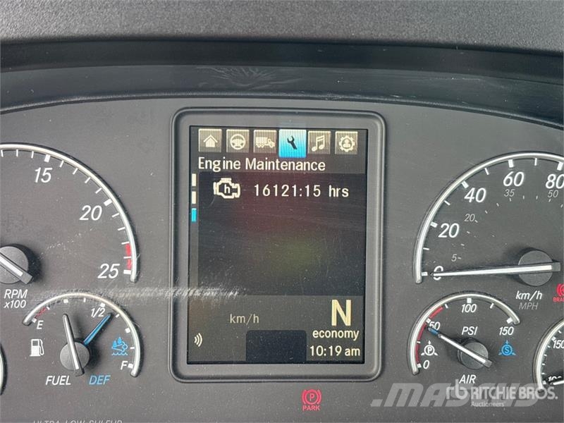 Freightliner Cascadia 126 Vetopöytäautot