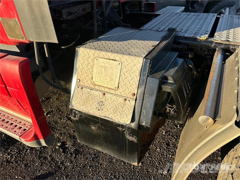 Freightliner Cascadia 125 6x4 T/A Sleeper Truck Tractor Sattelzugmaschinen