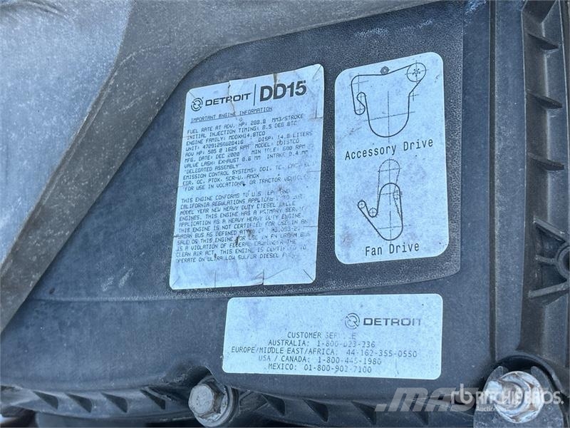 Freightliner Cascadia 126 6x4 T/A Sleeper Truck Tractor Седельные тягачи