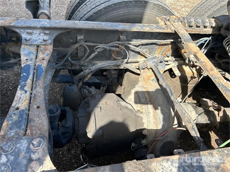 Freightliner Cascadia 126 6x4 T/A Sleeper Truck Tractor Vilcēji