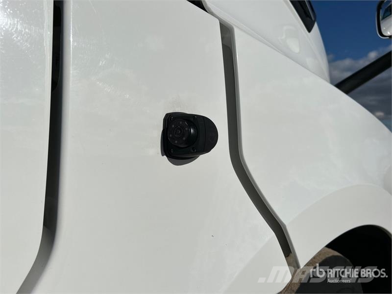 Freightliner Cascadia 126 وحدات الجر