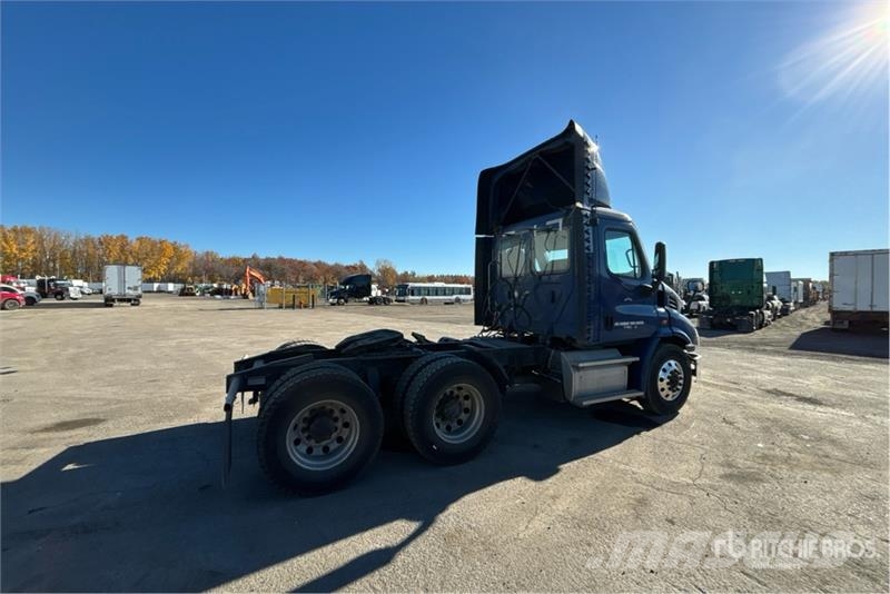Freightliner Cascadia 113 Sattelzugmaschinen