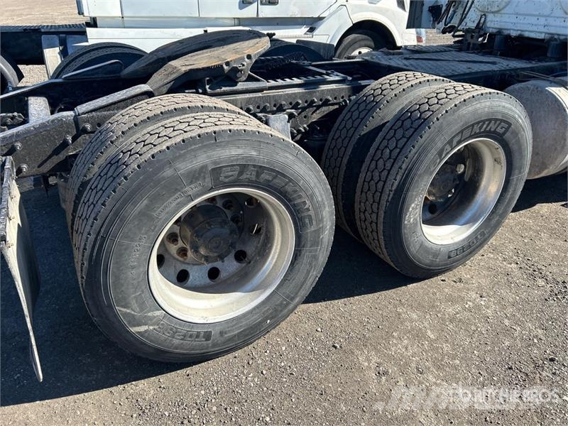 Freightliner Cascadia 125 Тягачі