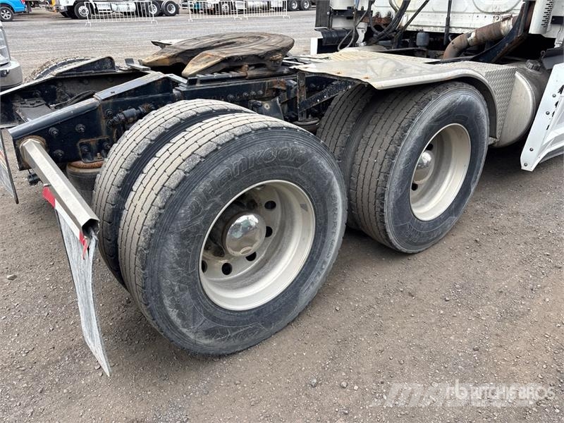 Freightliner Cascadia 125 6x4 T/A Sleeper Truck Tractor Prime Movers