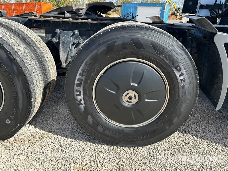 Freightliner Cascadia 126 Cavalos mecânicos