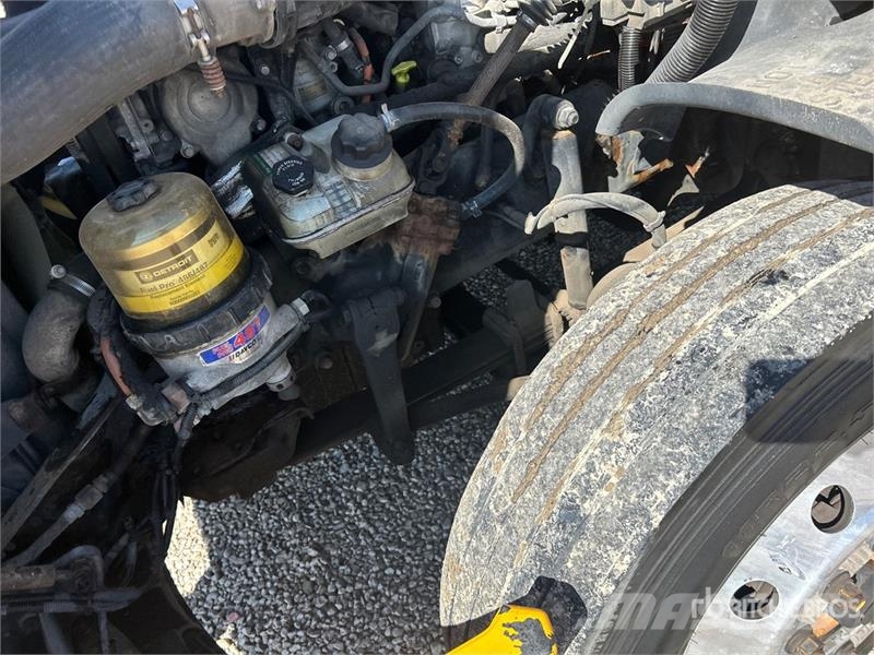 Freightliner Cascadia 125 6x4 T/A Sleeper Truck Tractor Dragbilar