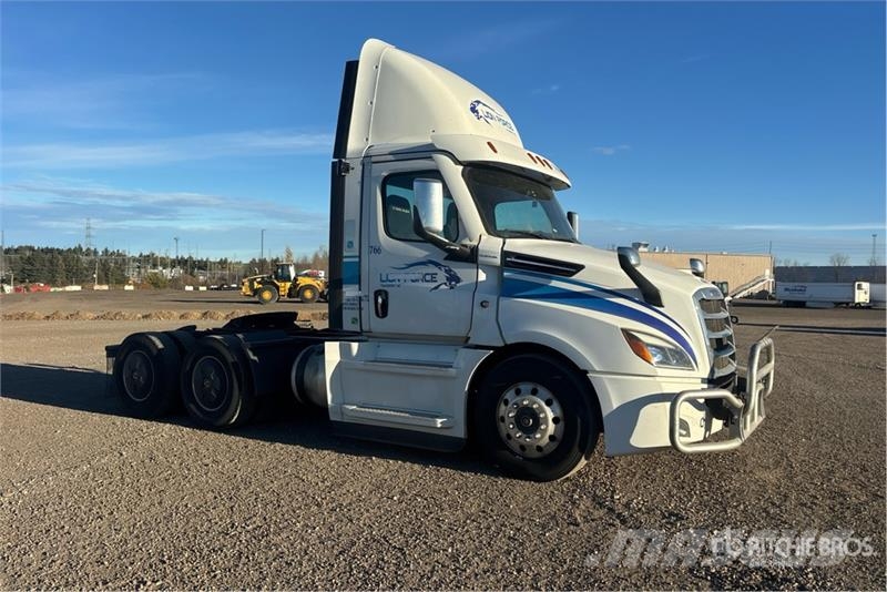 Freightliner Cascadia 126 وحدات الجر