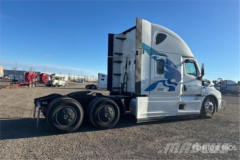 Freightliner Cascadia 126 وحدات الجر