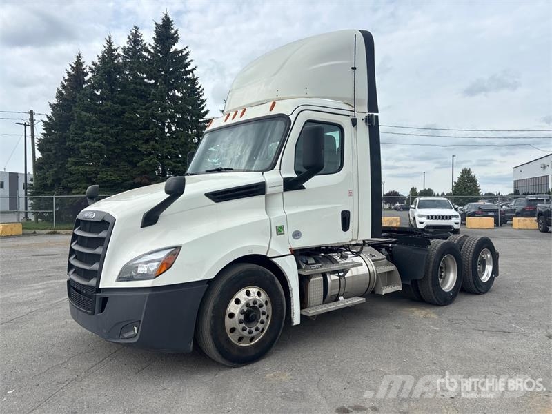 Freightliner Cascadia 126 Vetopöytäautot