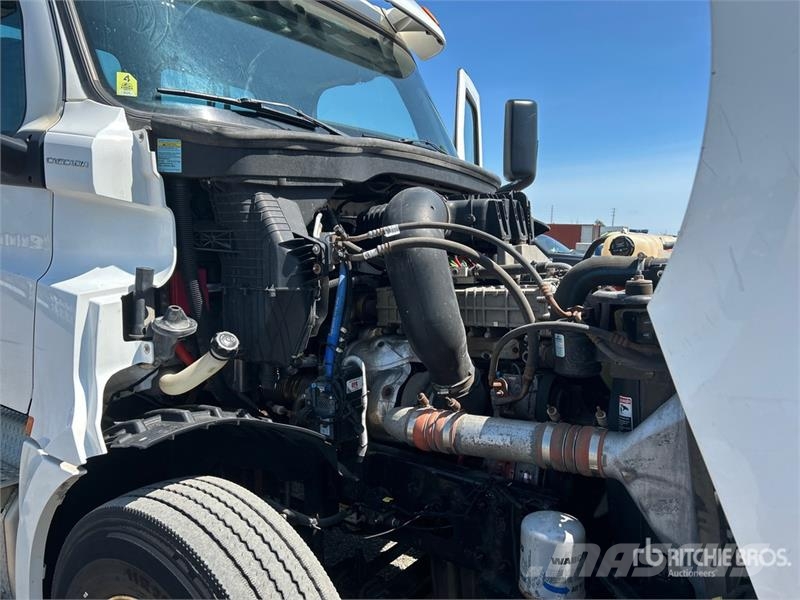 Freightliner Cascadia 126 Tractor Units