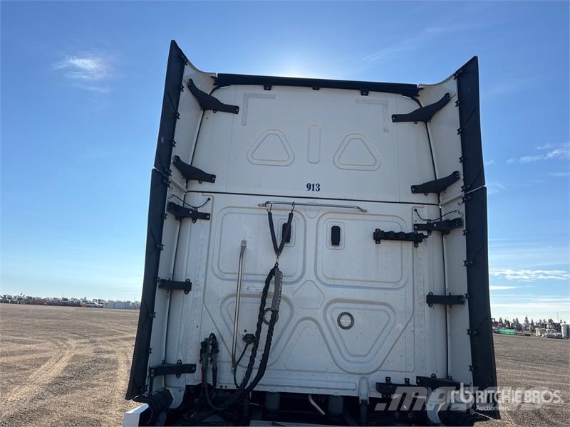Freightliner Cascadia 126 Тягачі