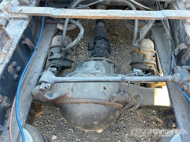 Freightliner Cascadia 126 6x4 T/A Sleeper Truck Tractor Sattelzugmaschinen