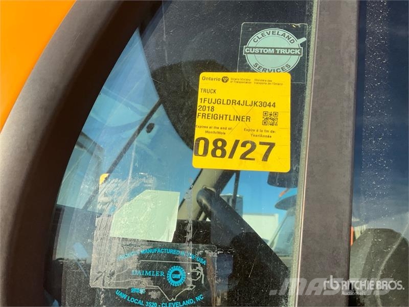 Freightliner Cascadia 125 6x4 Evolution T/A Sleeper Truck Tract Влекачи