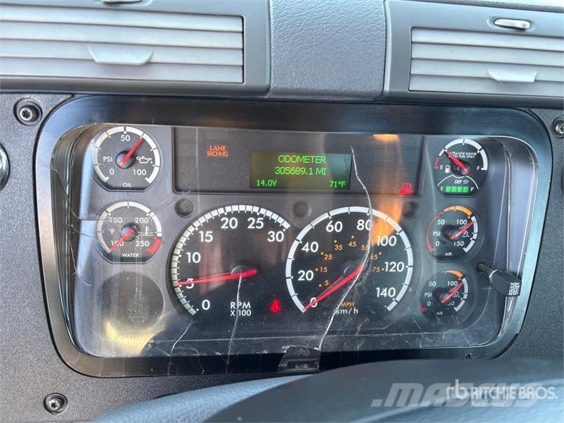 Freightliner Cascadia 113 وحدات الجر