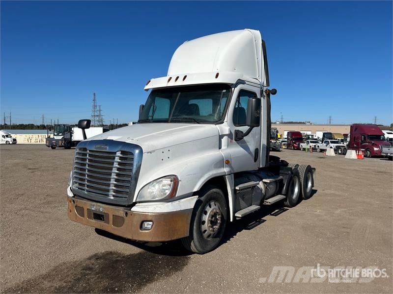 Freightliner Cascadia 125 Тягачі