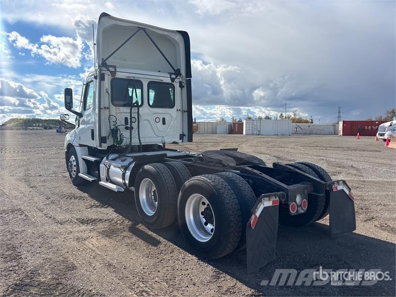 Freightliner Cascadia 126 Cabezas tractoras