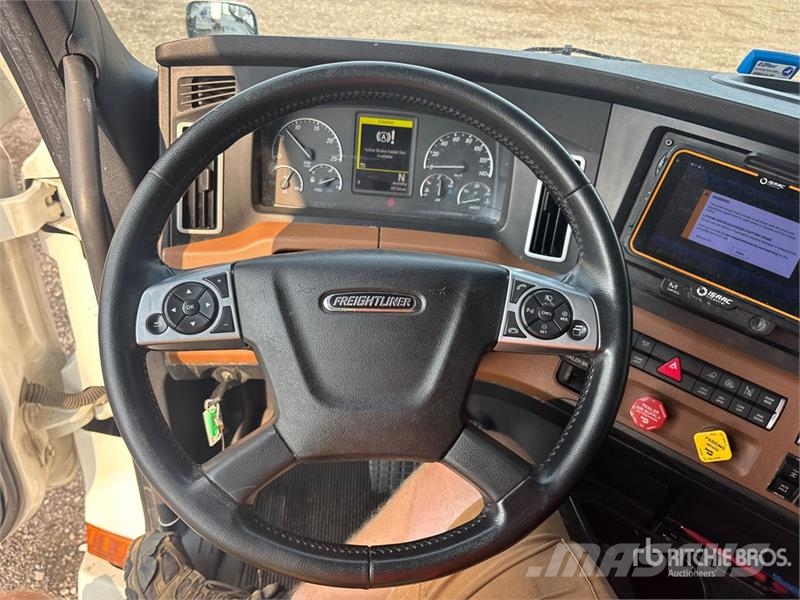 Freightliner Cascadia 126 Naudoti vilkikai