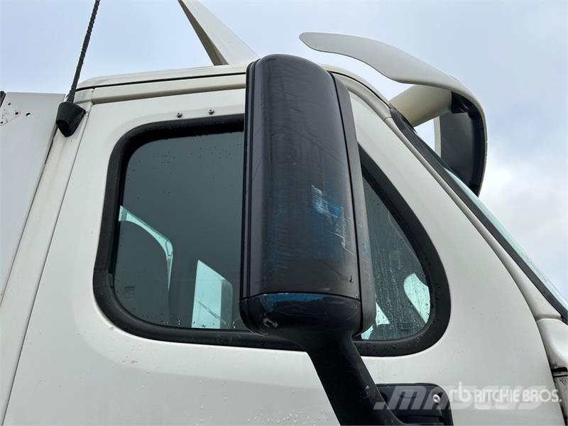 Freightliner Cascadia 125 Седельные тягачи