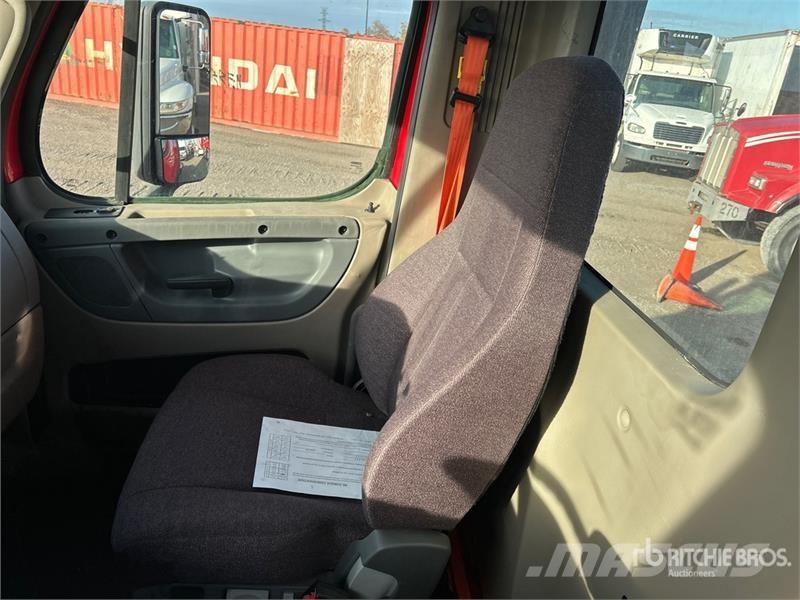 Freightliner Cascadia 125 Седельные тягачи