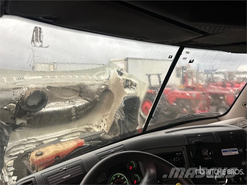 Freightliner Cascadia 125 6x4 T/A Sleeper Truck Tractor Motrici e Trattori Stradali