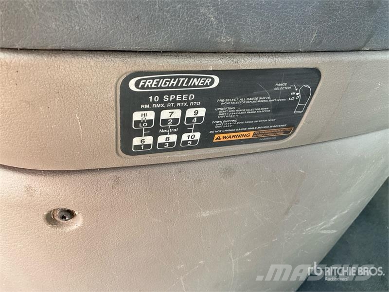 Freightliner Cascadia 113 Sadulveokid