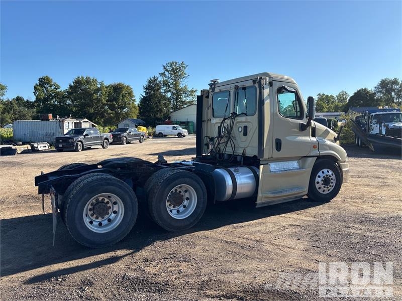 Freightliner Cascadia 125 Naudoti vilkikai