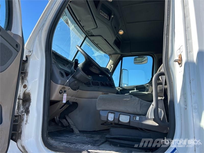 Freightliner Cascadia 125 Тягачі