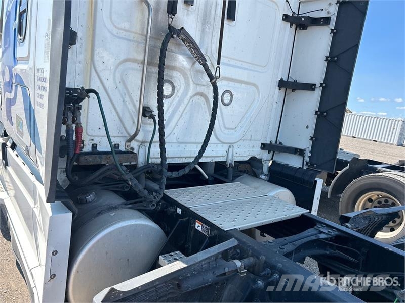 Freightliner Cascadia 126 Tractores (camiões)