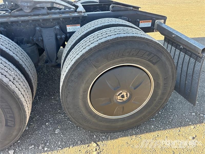 Freightliner Cascadia 126 Sattelzugmaschinen
