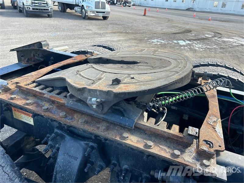 Freightliner Cascadia 126 وحدات الجر