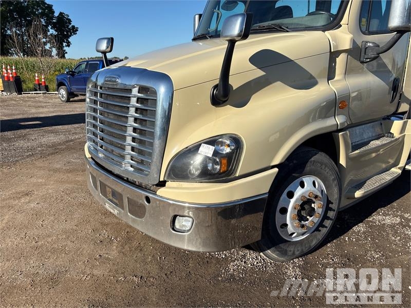 Freightliner Cascadia 125 Naudoti vilkikai